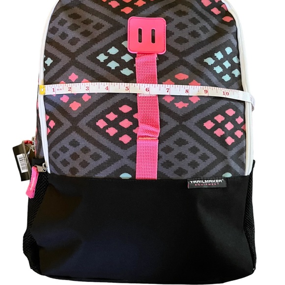 NWT Trailmaker Equipment Backpack Black/multi - Picture 10 of 11